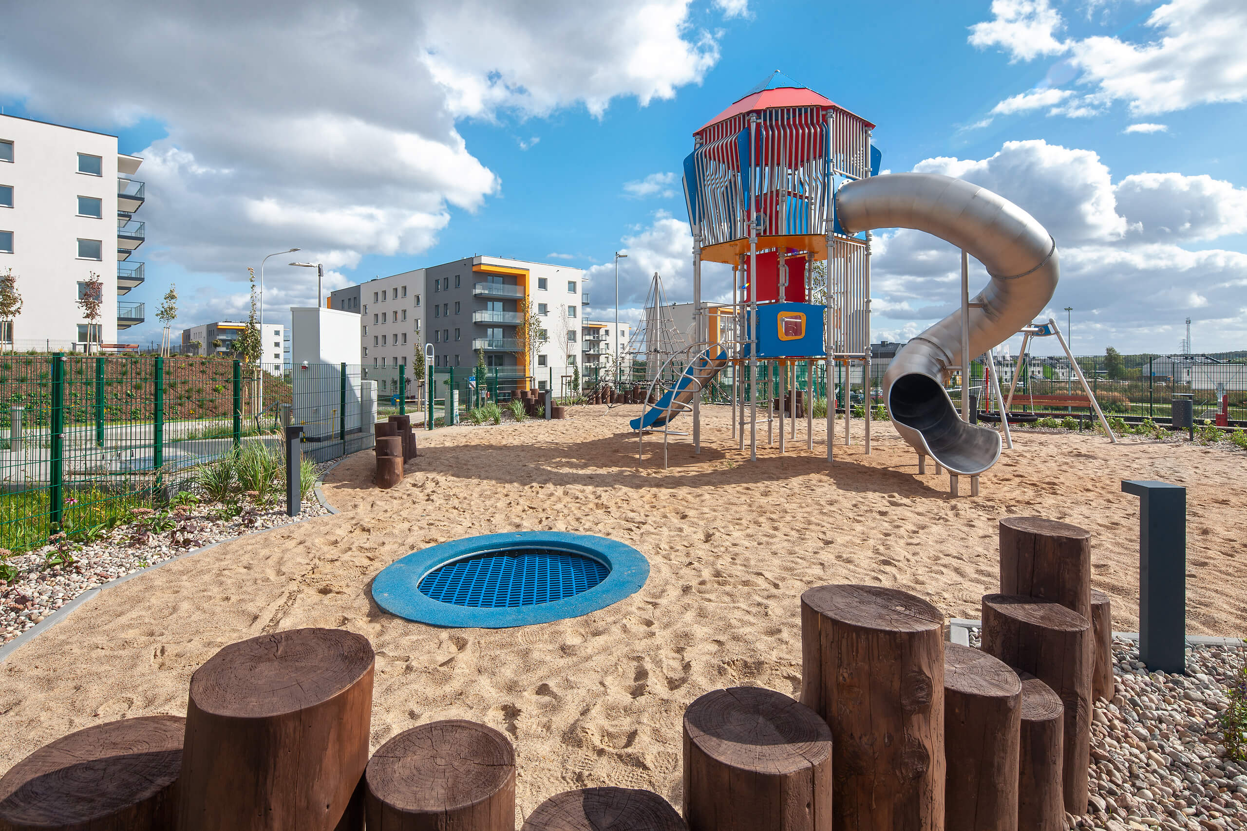 plac zabaw na osiedlu OPTIMA w Gdańsku