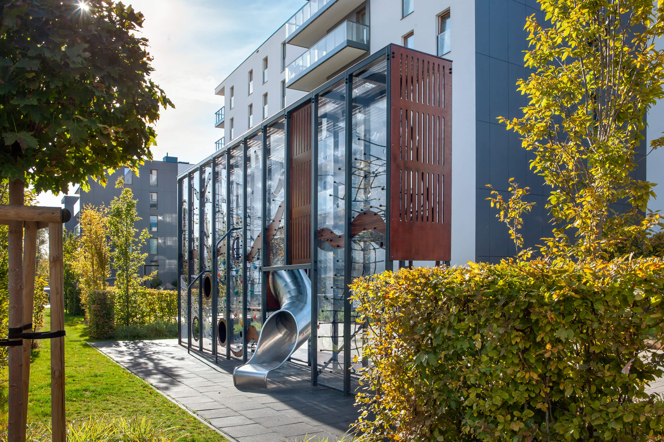 Pionowy plac zabaw na Harmonii Oliwskiej w Gdańsku